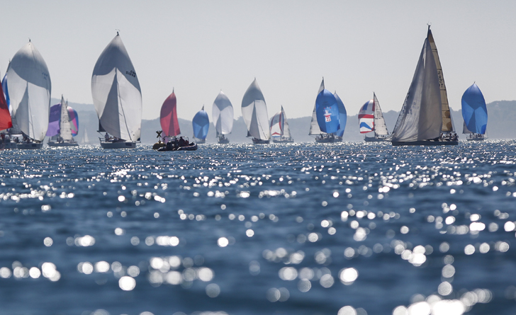 Corporate sailing events